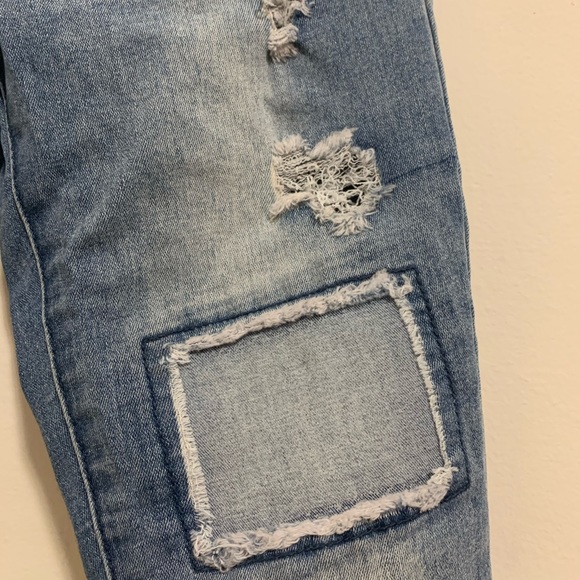 Chiqle distressed skinny jeans - Picture 4 of 4